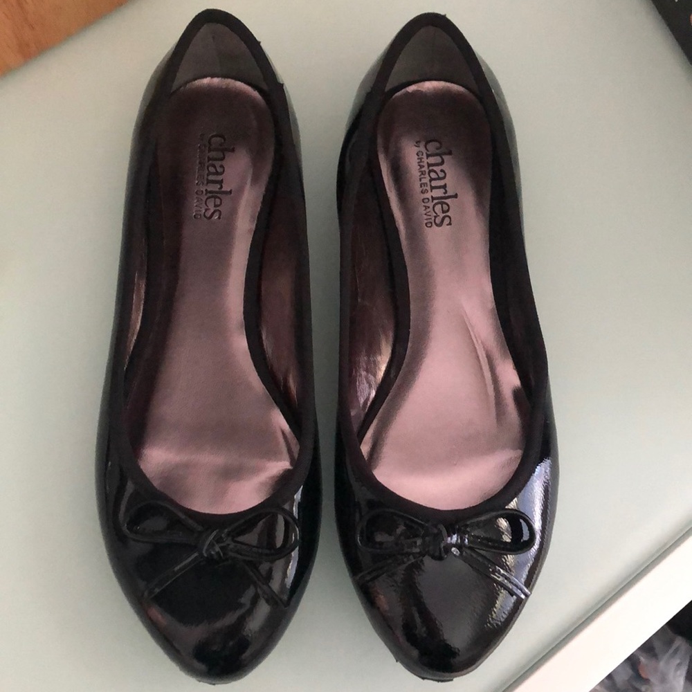 Charles David Black flats